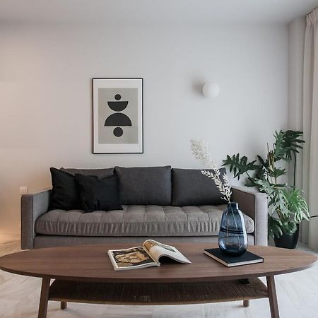Marvelous 2Br Apartments With Balcony By Upstreet Athens Exterior photo