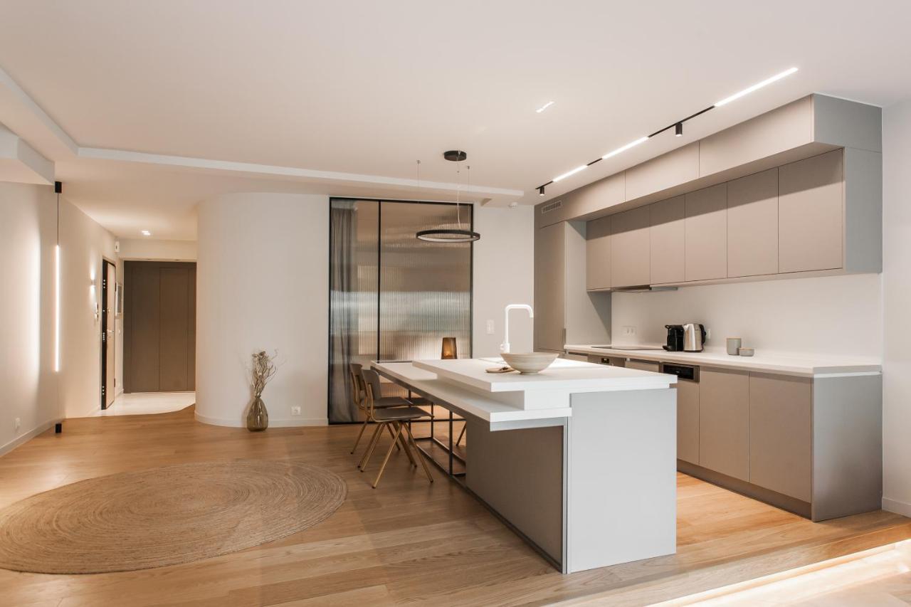 Marvelous 2Br Apartments With Balcony By Upstreet Athens Exterior photo